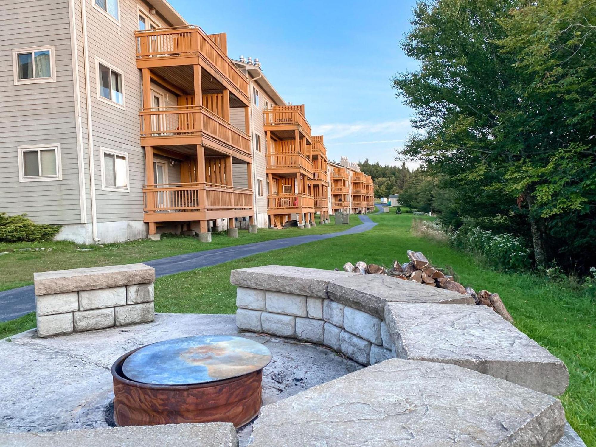 Remodeled Summit Condo At Snowshoe - Modern & Cozy Экстерьер фото
